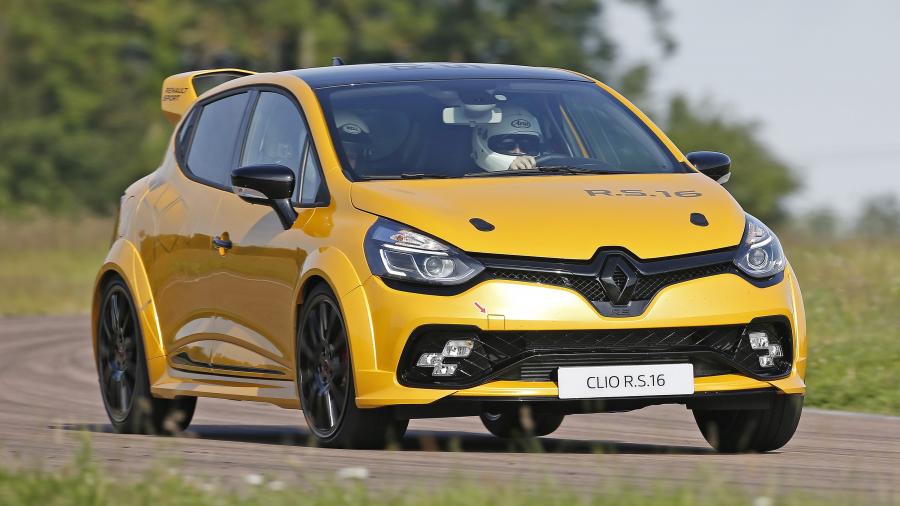  Renault Clio R.S.16 Concept 2016 года  (фото 24 из 54)